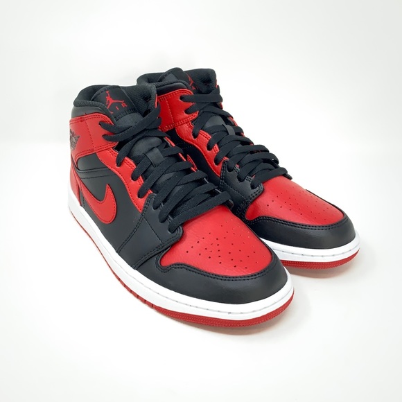 Nike Air Jordan 1 Mid “Banned” Men's Sneaker - Picture 5 of 10